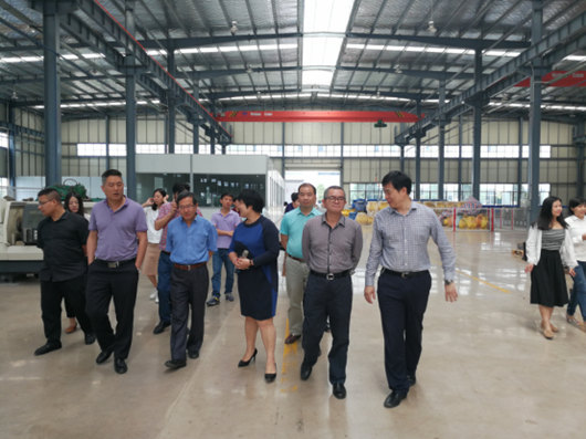 我院課題組赴漣源市開展《婁底資源型城市轉(zhuǎn)型升級，深化供給側(cè)結(jié)構(gòu)性改革》課題調(diào)研