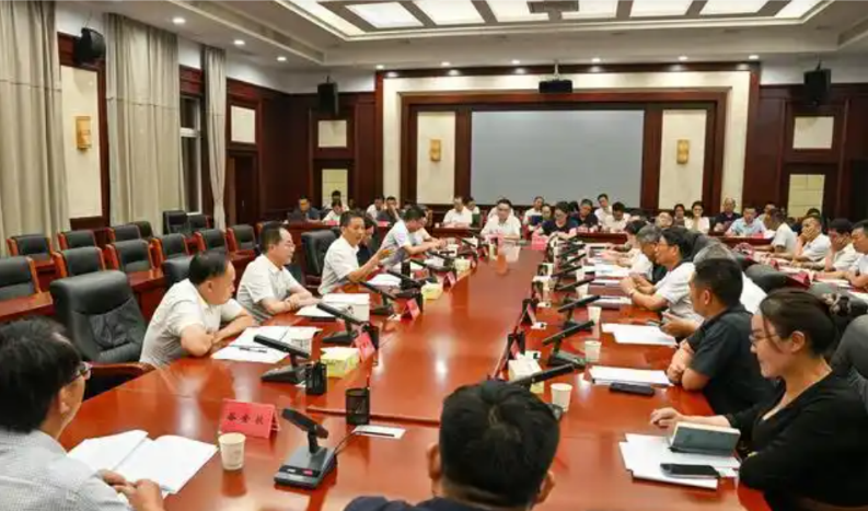 受邀參加懷化市“十五五”先進制造業發展專題座談會 李文輝院長建言有三